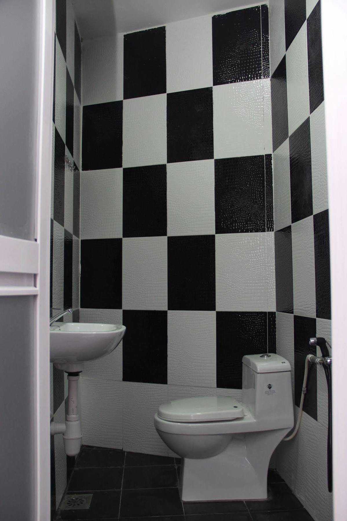 Oyo 89665 Royale City Hotel Σεπάνγκ Εξωτερικό φωτογραφία