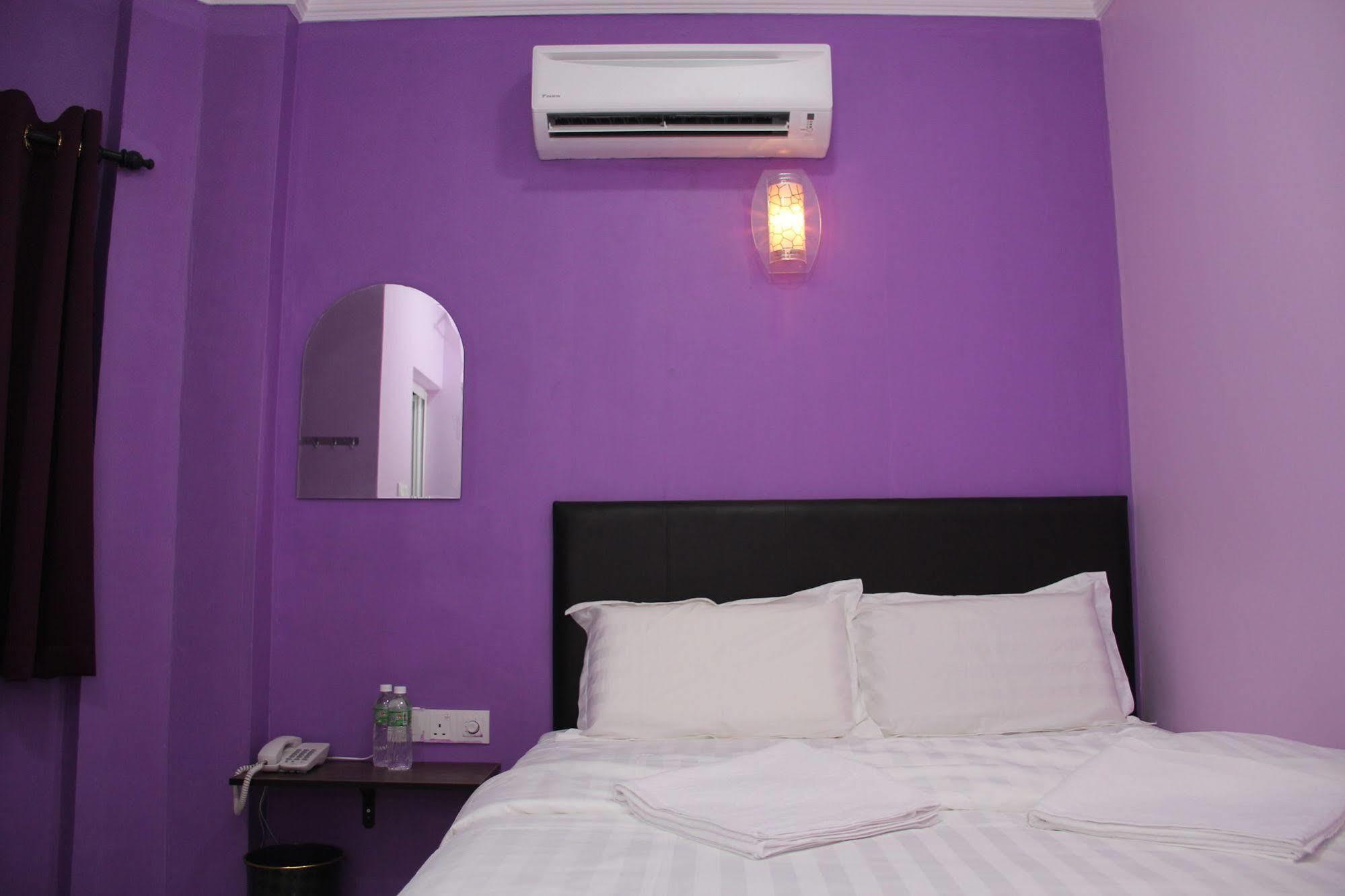 Oyo 89665 Royale City Hotel Σεπάνγκ Εξωτερικό φωτογραφία