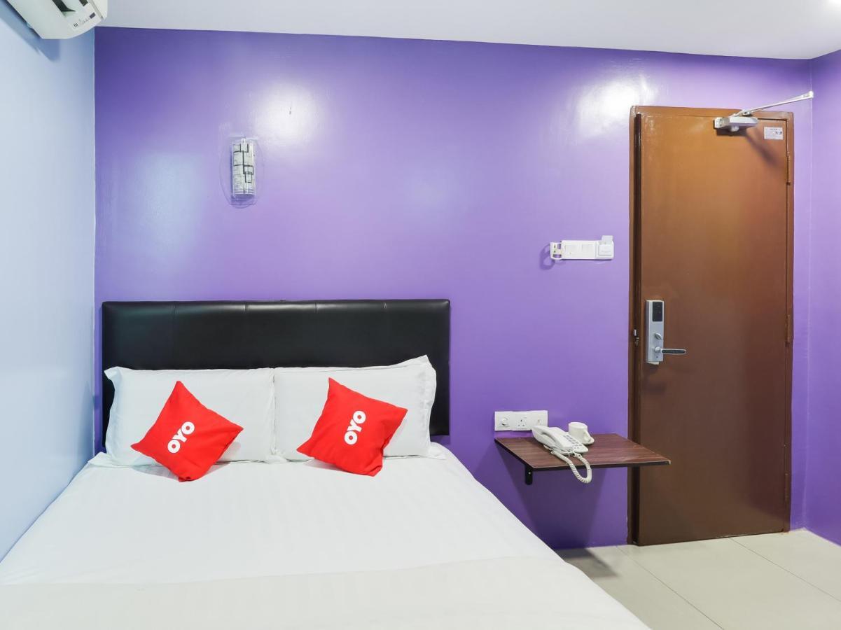 Oyo 89665 Royale City Hotel Σεπάνγκ Εξωτερικό φωτογραφία