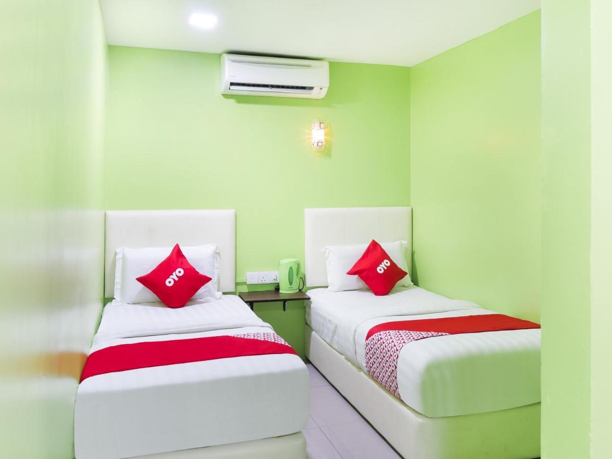 Oyo 89665 Royale City Hotel Σεπάνγκ Εξωτερικό φωτογραφία