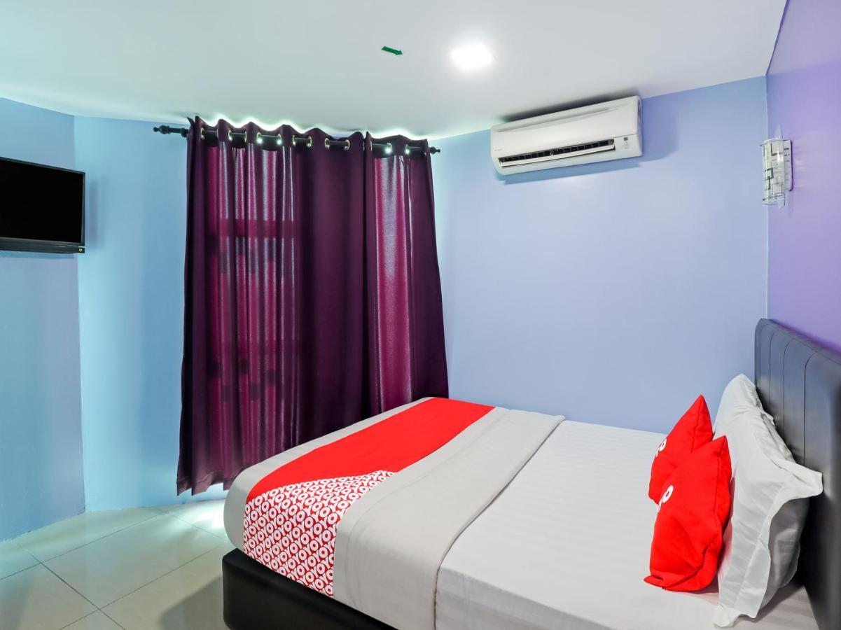 Oyo 89665 Royale City Hotel Σεπάνγκ Εξωτερικό φωτογραφία