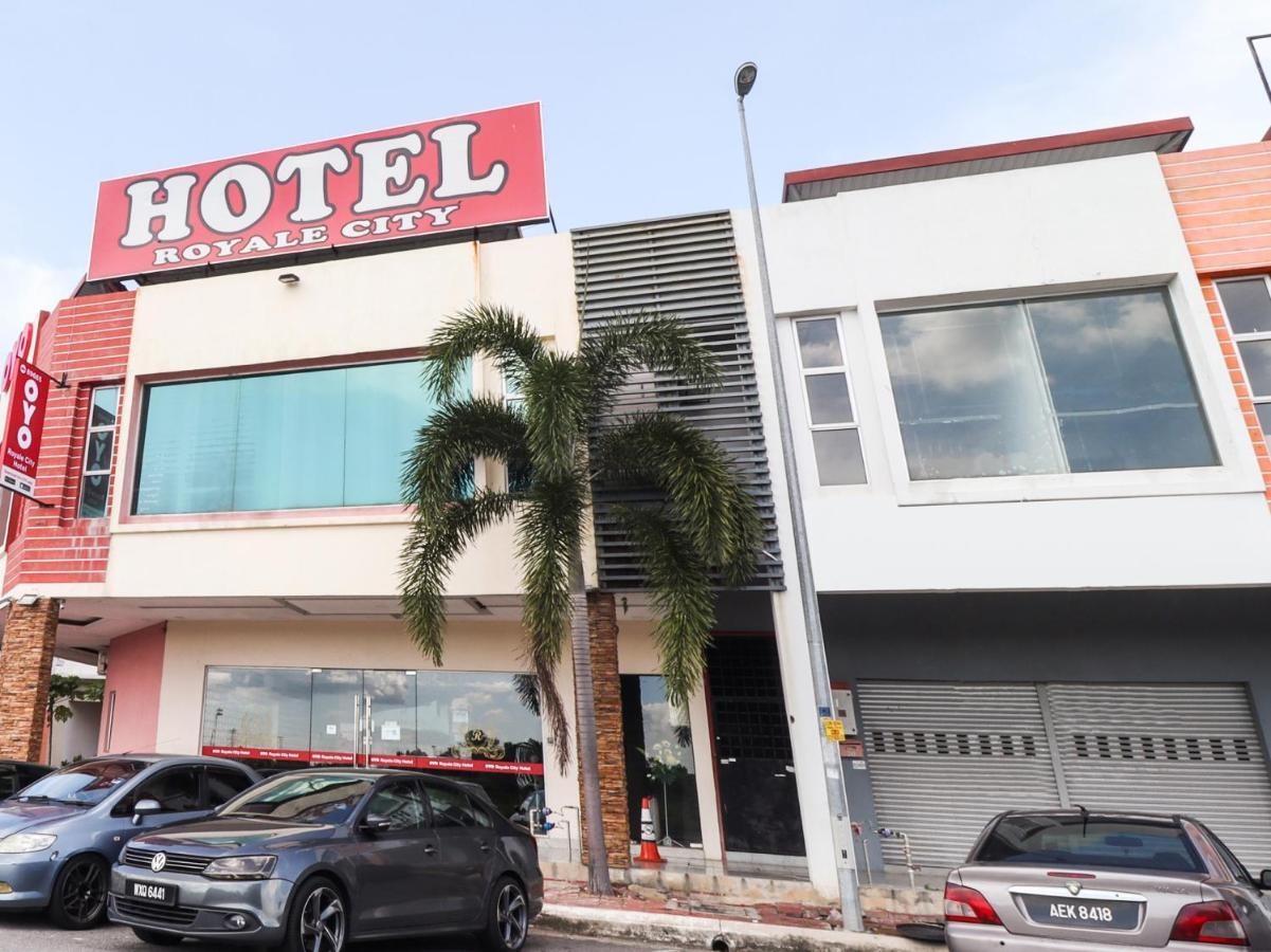 Oyo 89665 Royale City Hotel Σεπάνγκ Εξωτερικό φωτογραφία
